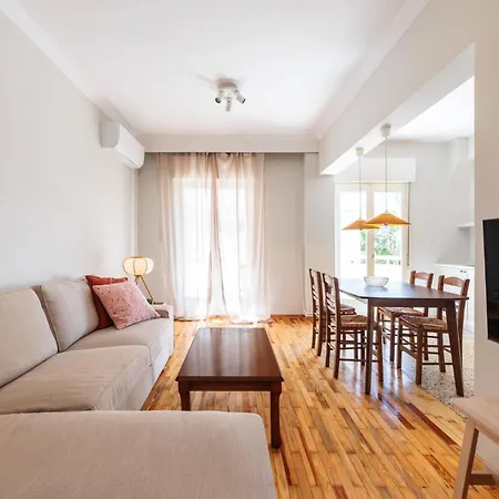 F & B Collection - Flat For 4