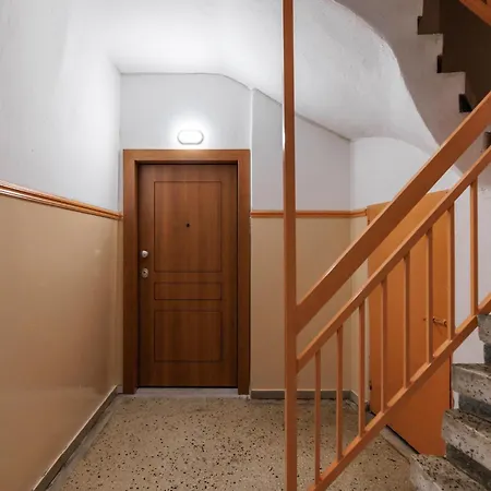 Apartment F & B Collection - Flat For 4 *