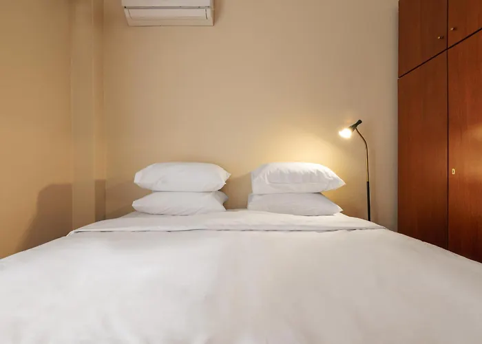 F & B Collection - Flat For 4 * Saloniki